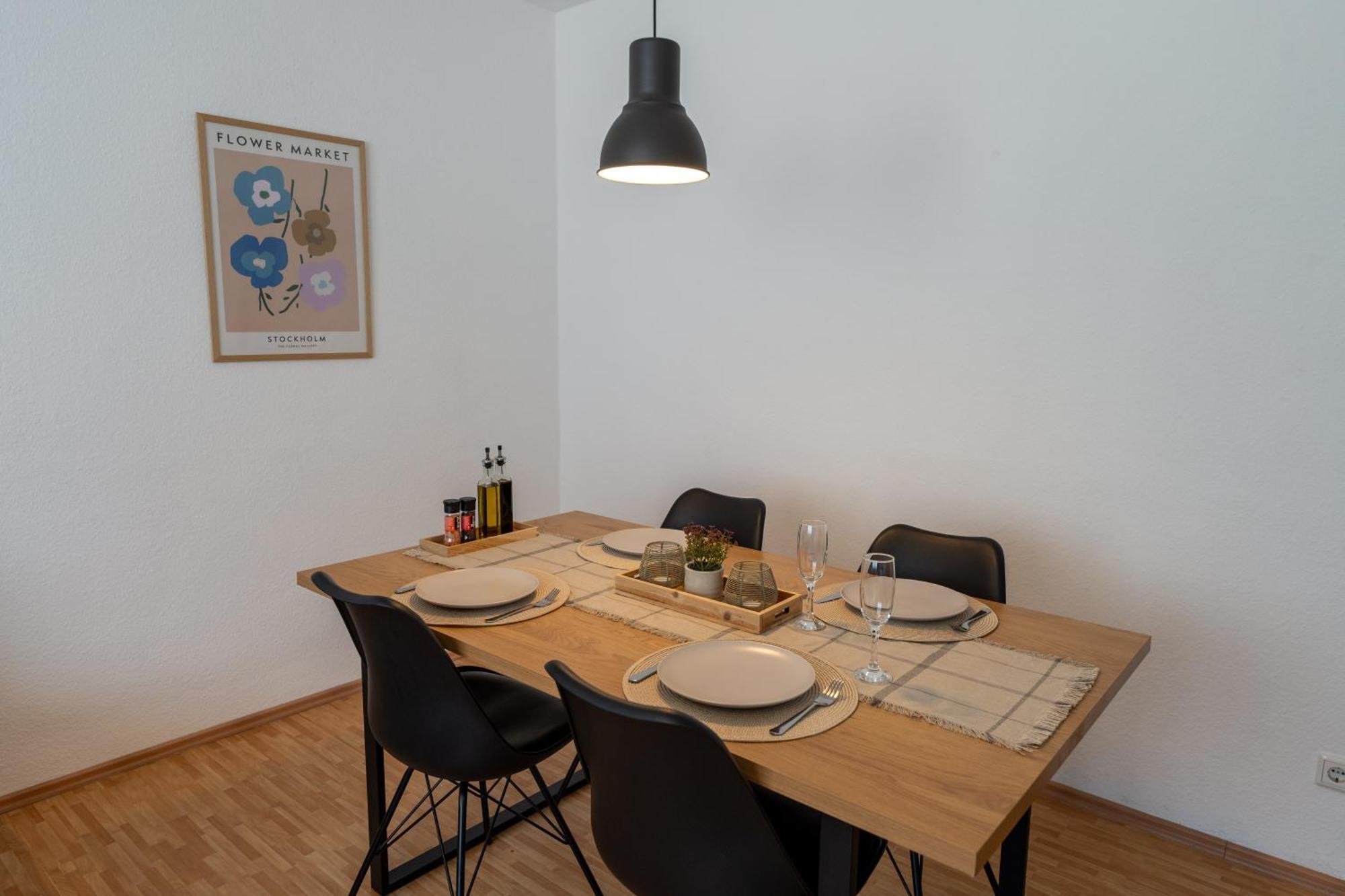 Stadtkern - Kingsize - 24H Check In - Arbeitsplatz - Nespresso - Vollausgestattet エッセン エクステリア 写真